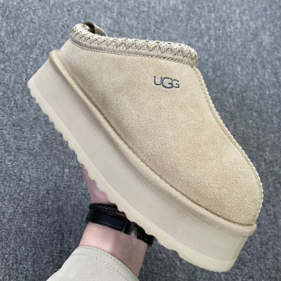 UGG Tan Platform Slip-Ons - Picture 3 of 7